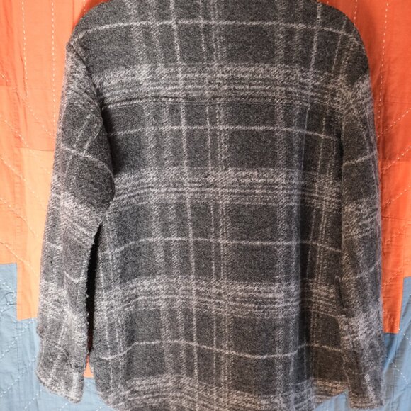 Banana Republic Shacket - Picture 4 of 4